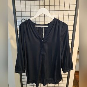 NWT Quince Stretch Silk Blouse